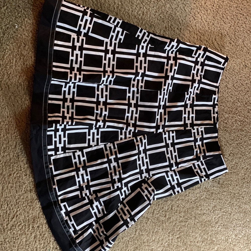 Gorgeous amanda lane skirt size 12